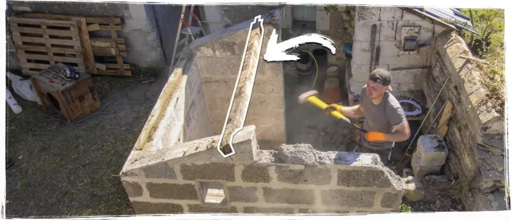 Structure de poutre en chêne massif récupérée et installée en suspension pour création de luminaire à Mazé